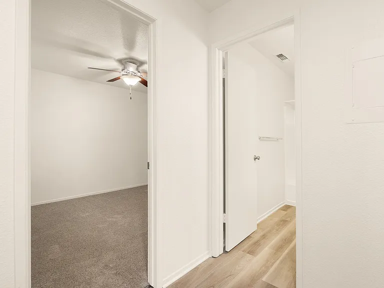 1661 Forest Avenue Apartments — Photo 33