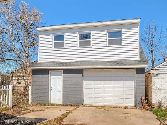 4th image of 1335 Allen St