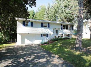 13 S Royal Dr, Albany, NY 12205