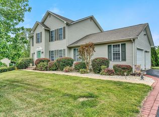 615 Brookfield Ln, Roanoke, VA 24012