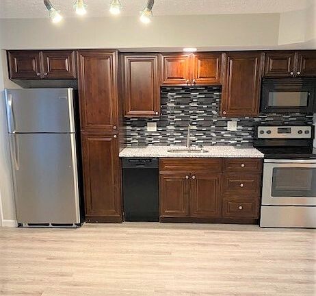 3rd image of 95 Kentucky Dr #505