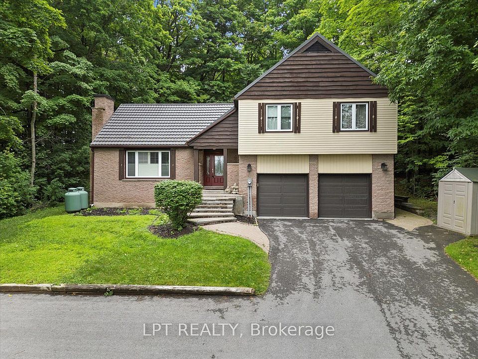 1st image of 1432 Wallbridge Loyalist Rd