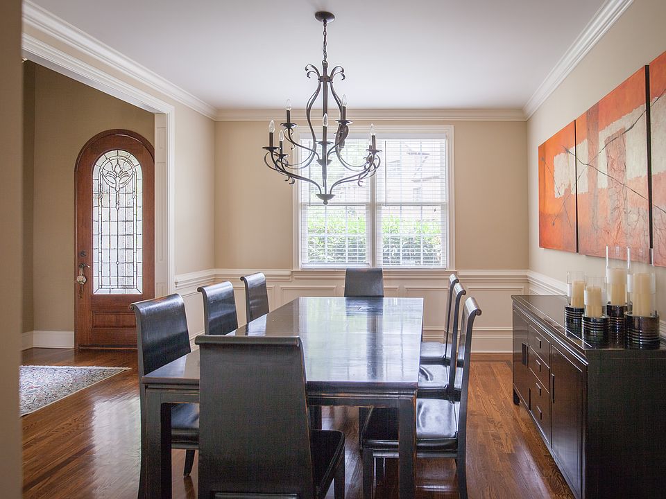 1st image of 224 King Arthur Cir