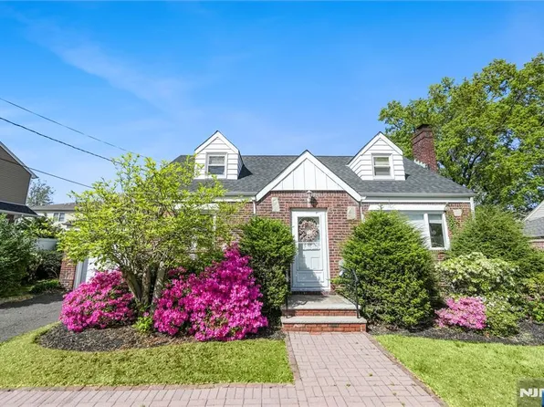 228 Wayne Ave, River Edge, NJ 07661