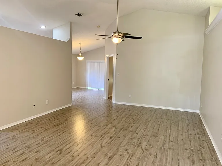 544 Tall Oaks Ter — Photo 12
