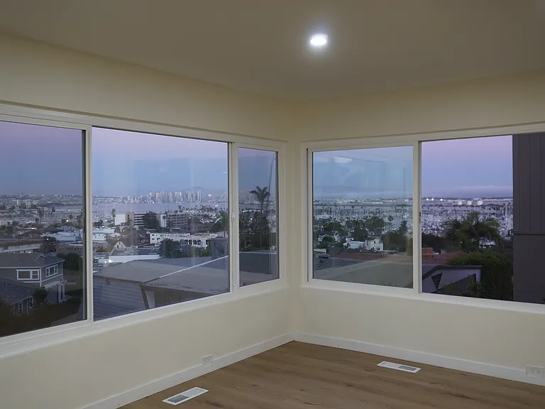 954 Harbor View Dr — Photo 4