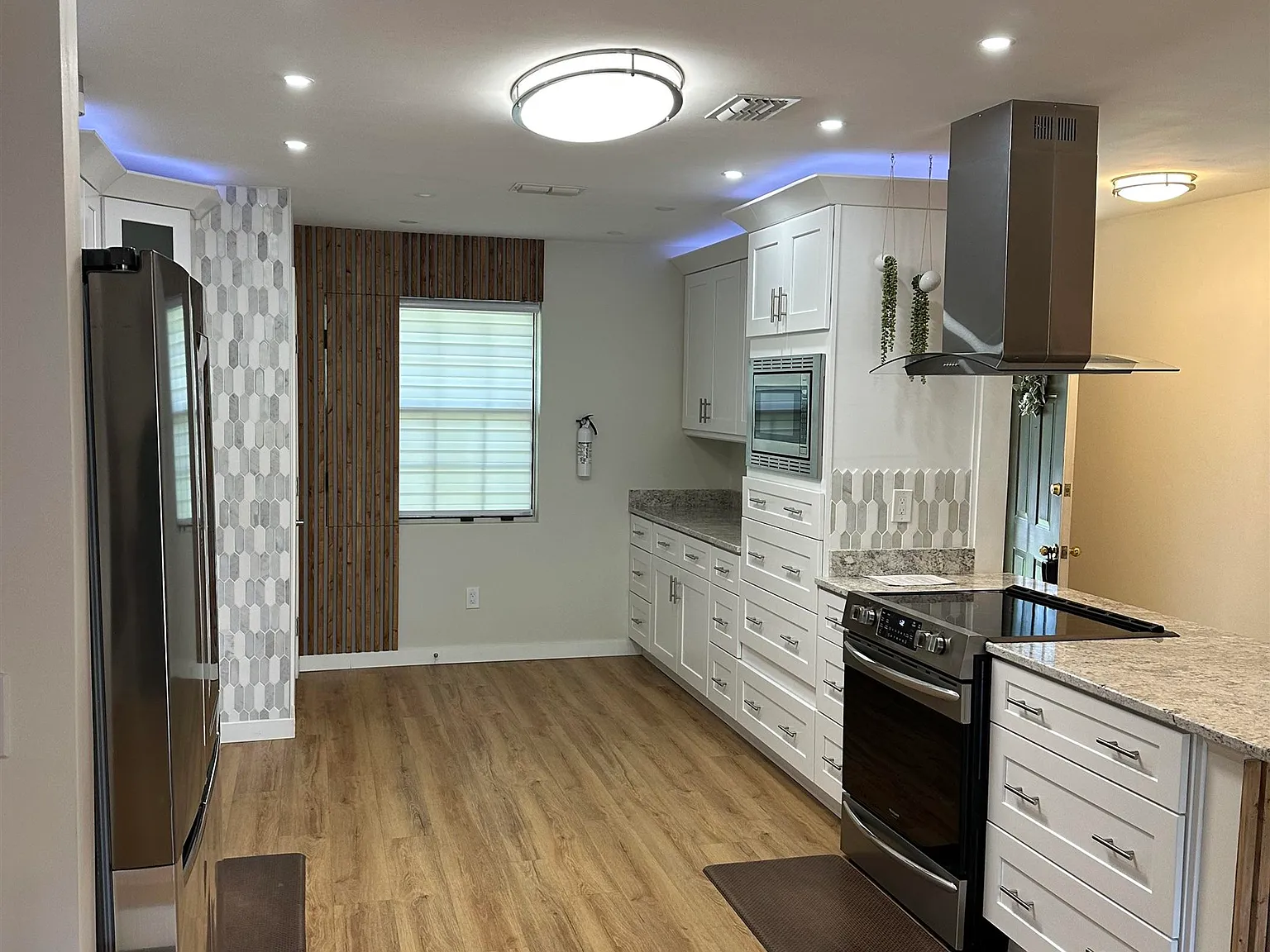 2 bed, 1194 sqft, $1,800 — Photo 3