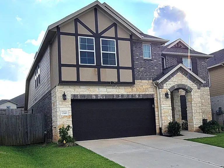 17685 Marin Creek Ln — Photo 46