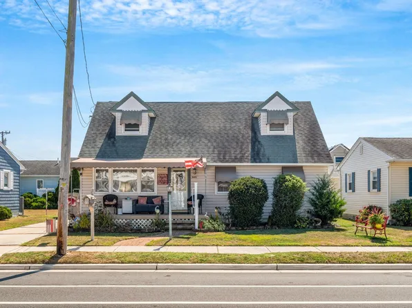 8605 Pacific Ave, Wildwood Crest, NJ 08260
