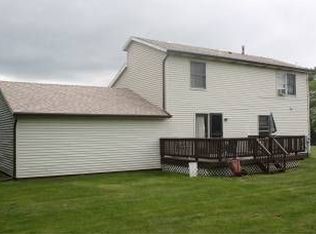 1154 Kuttruff Rd, Walworth, NY 14568