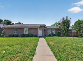 2224 Crockett Dr, Carrollton, TX 75006