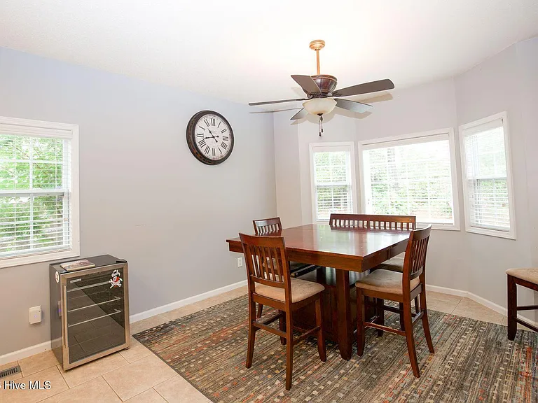 13 Barkley Ln — Photo 7
