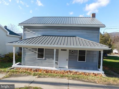 413 E Freedom Ave, Burnham, PA, 17009