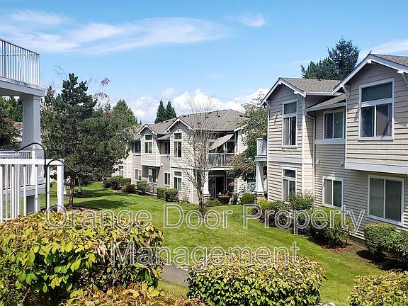 5th image of 4120 S 223rd St Unit 1-304