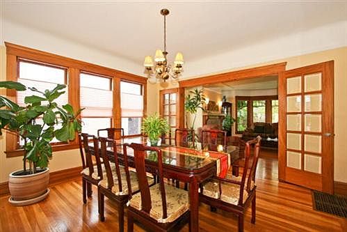 3rd image of 265 Kensington Way