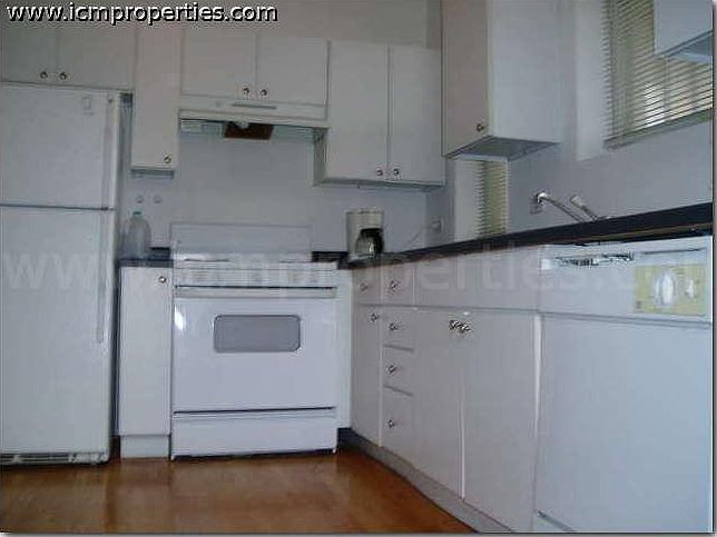 1st image of 1022 N Damen Ave #7PE