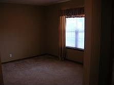 4th image of 285 S Furlong Dr