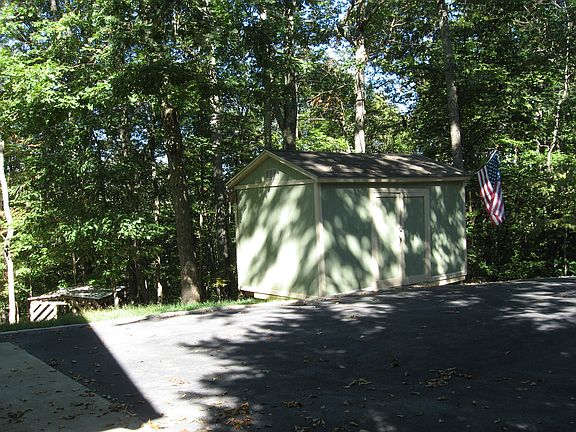 4th image of 150 Regency Dr