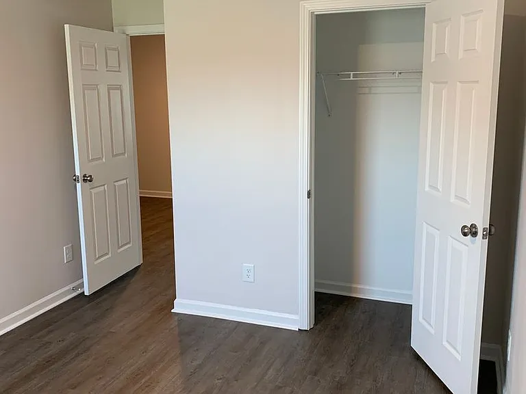 12391 Waterbury Dr — Photo 16