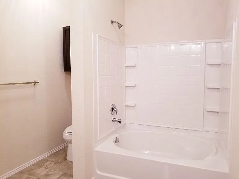 9185 Blackstone Dr — Photo 14