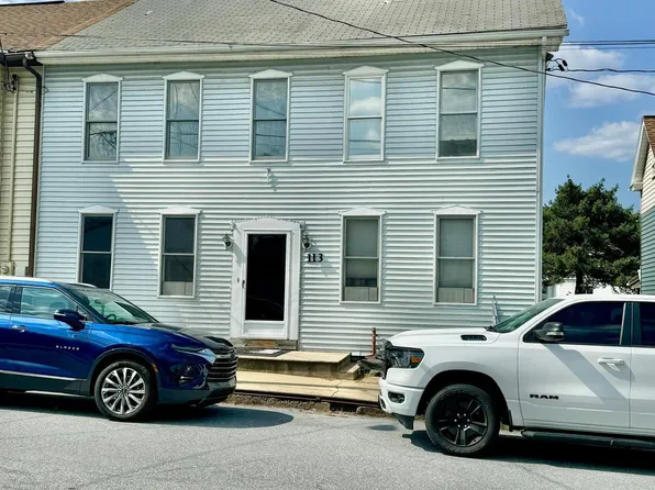 113 2nd St, Boiling Springs, PA 17007