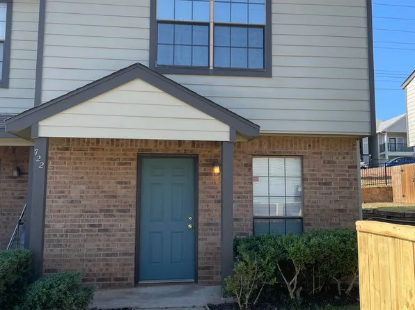 722 W Collins St, Denton, TX 76201