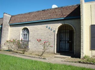 8820 Bissonnet St, Houston, TX 77074