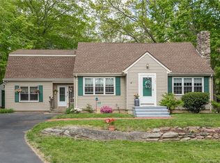 121 Glenwood Rd, Clinton, CT 06413