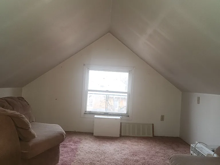 102 Marvin Ave — Photo 16