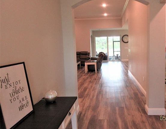 4th image of 8336 Laguna Cir
