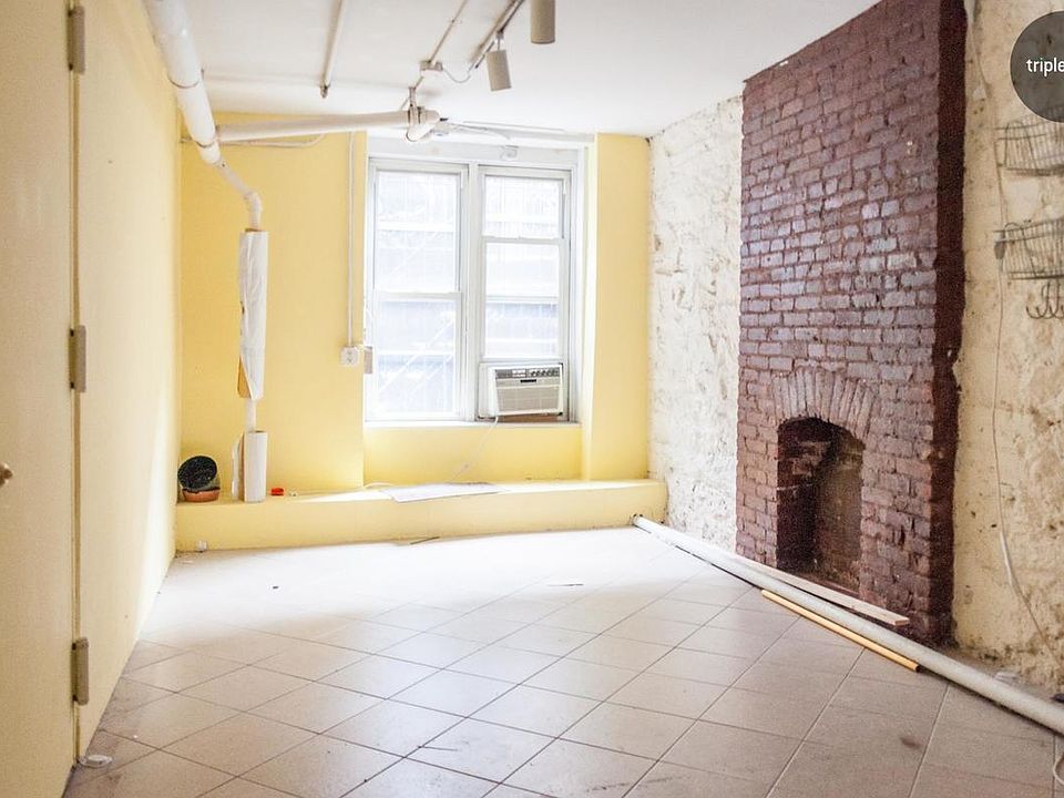 1st image of 321 W 47th St APT 1B