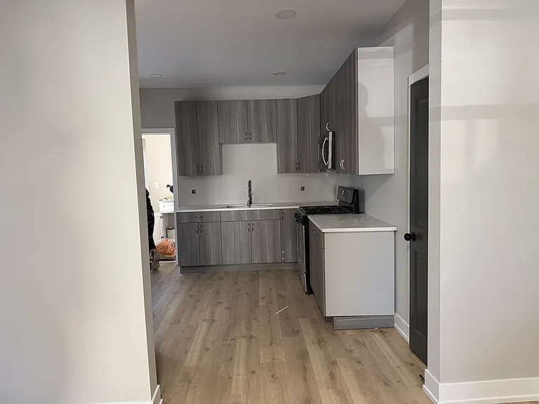 817 Hamilton St — Photo 6
