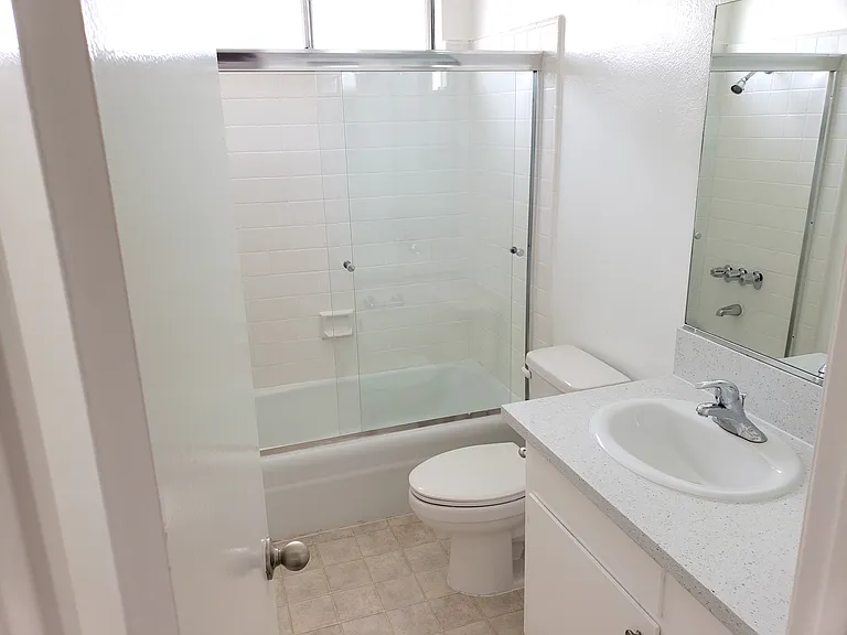 12333 Texas Ave — Photo 31