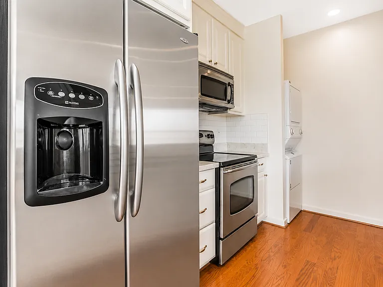 2185 Bush St #310 — Photo 9