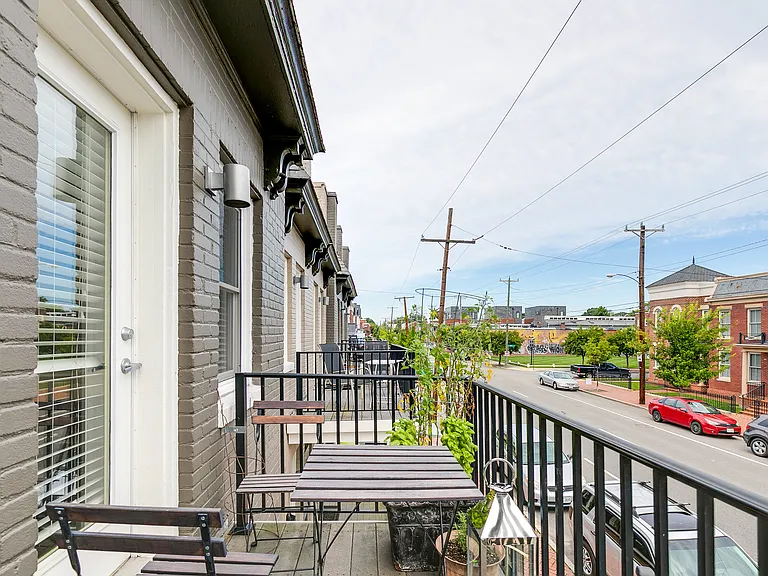 1641 W Cary St #U2 — Photo 32