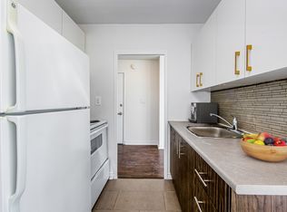 587 Avenue Rd #1259882, Toronto, ON M4V2K3