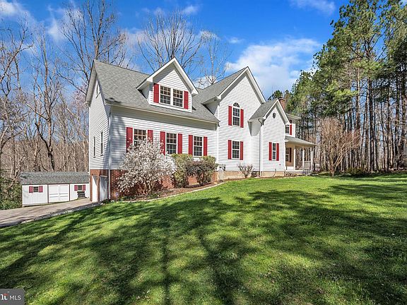 2nd image of 3235 Southern Pine Ln
