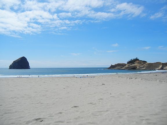 2nd image of TL 1800 Cape Kiwanda