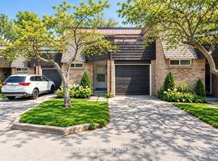 1251 White Oaks Blvd, Oakville, ON L6H 2N6