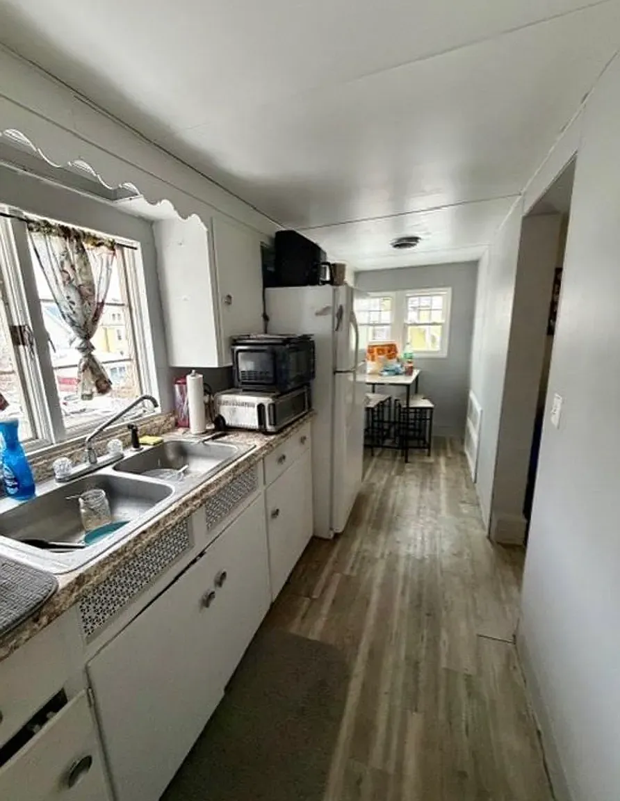 1 bed, 1500 sqft, $450 — Photo 3