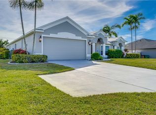 2548 Gleason Pkwy, Cape Coral, FL 33914