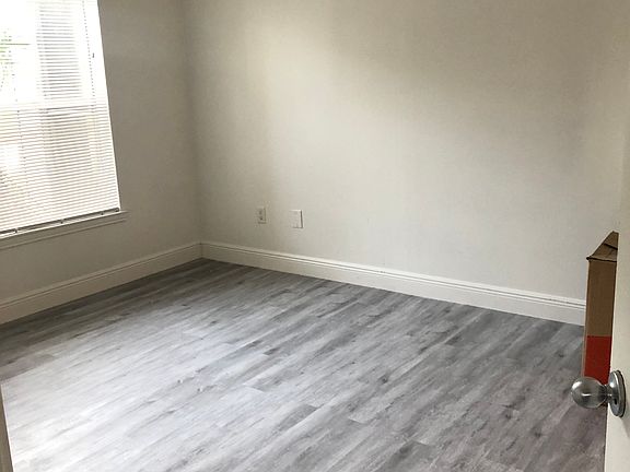 4th image of 2504 Grassy Point Dr Unit 104