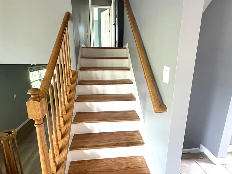 434 Plainfield Rd — Photo 16