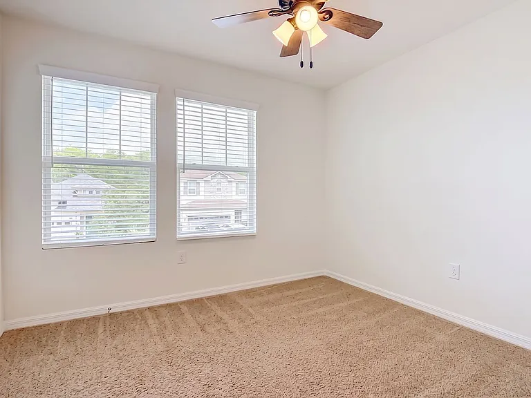 2437 Varenna Loop — Photo 16