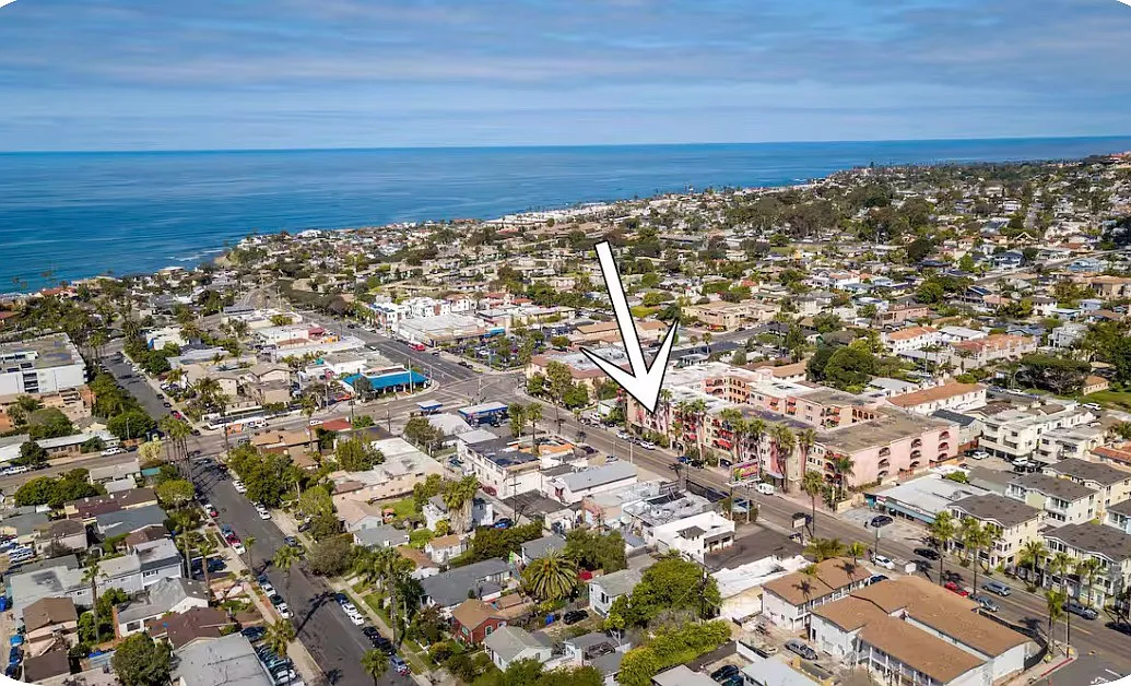 840 Turquoise St — Photo 2