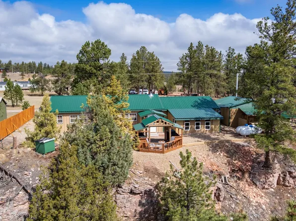 27339 Darlene Ct, Hot Springs, SD 57747