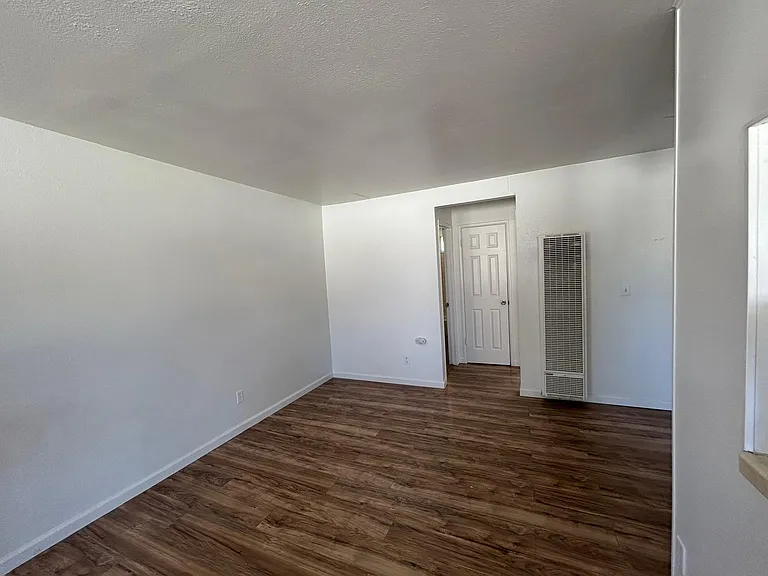 15430 Meyer Rd #5 — Photo 3