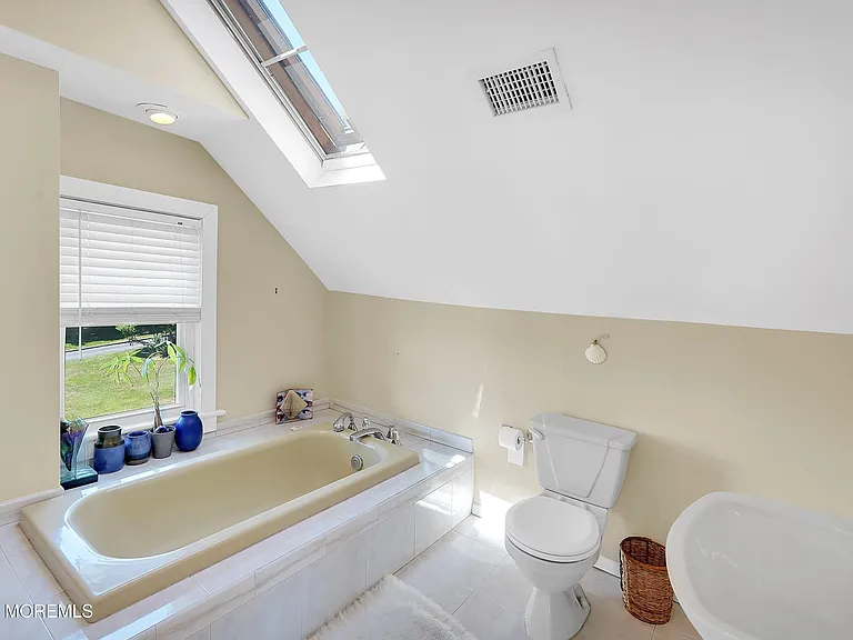 75 Portland Rd — Photo 11