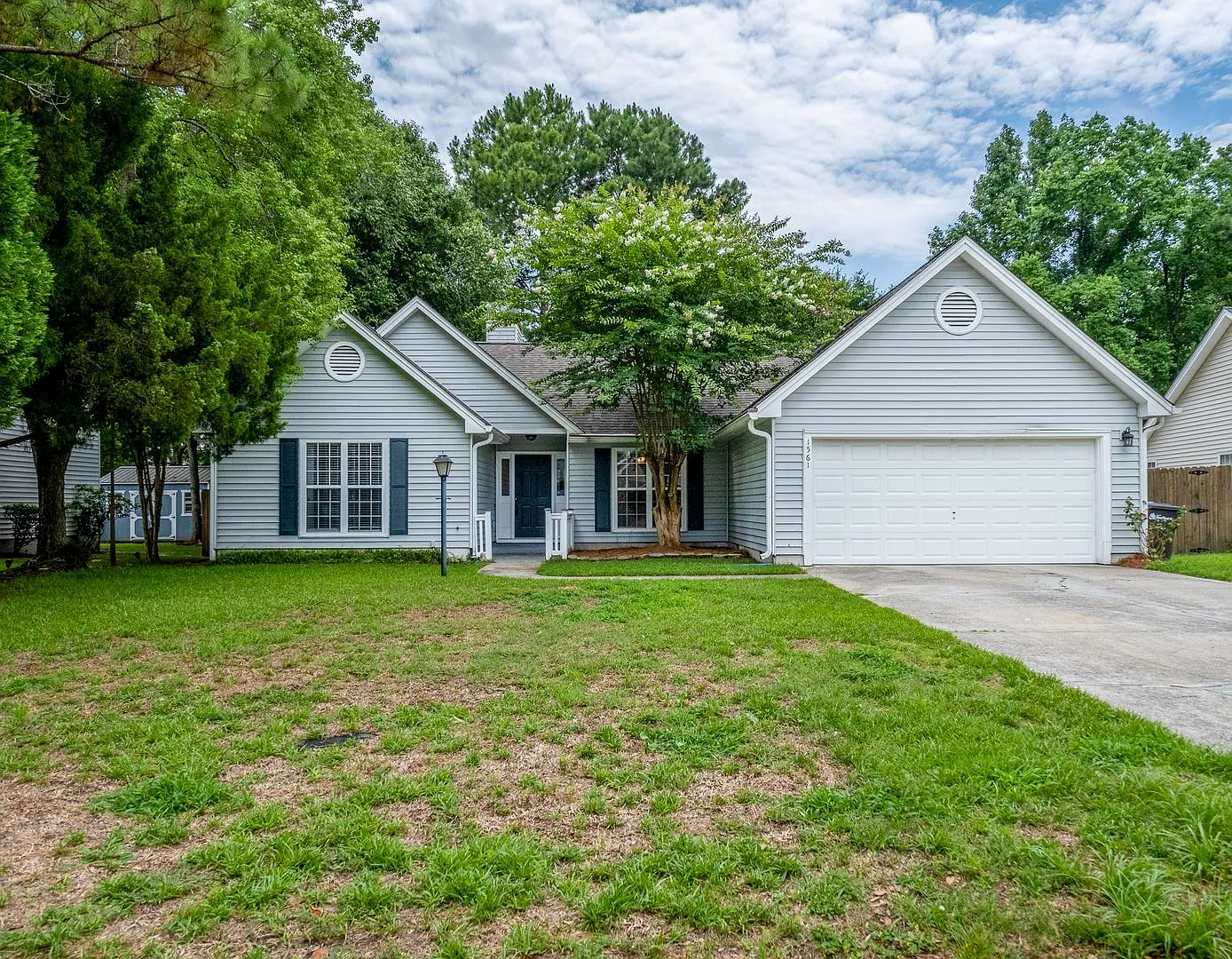 Gorgeous one story 4 Bedroom home in Mount Pleasant — Photo 3