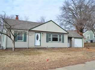 7008 Raytown Rd, Raytown, MO 64133